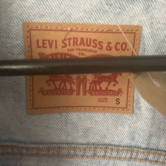 Limited Edition Levi’s Art Class Ex-boyfriend Trucker Jacket NWT S - Picture 6 of 11